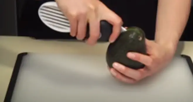 Step 1 to slicing Avocado