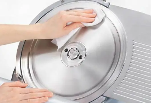 Clean Blades With Cloth Clean slicer