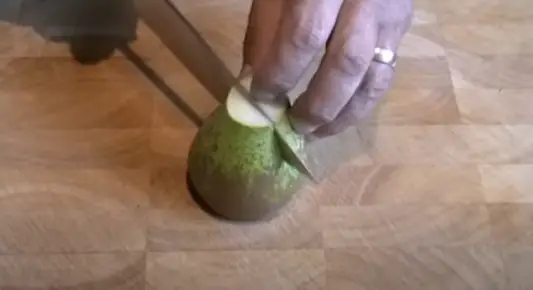 Step to slice pear