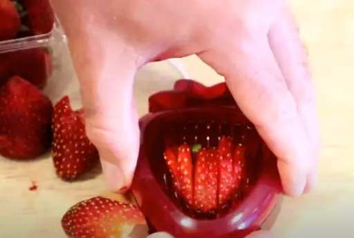 Step 4 to slicing strawberry