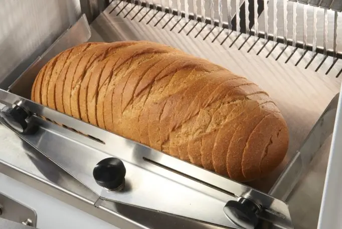 Electric Bread Slicer Electric bread slicer