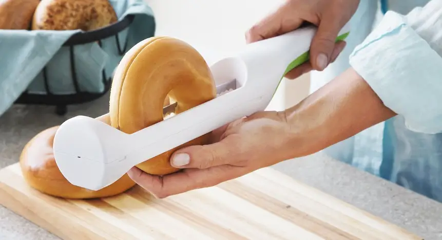Special bagel slicer