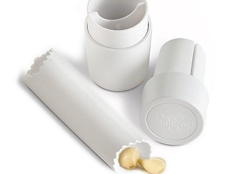 The Benefits of Using the Pampered Chef Garlic Slicer