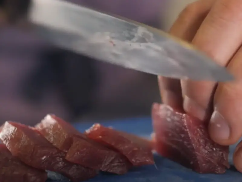 What Type Of Knife Should I Use For Slicing Meat? What type of knife should i use for slicing meat?