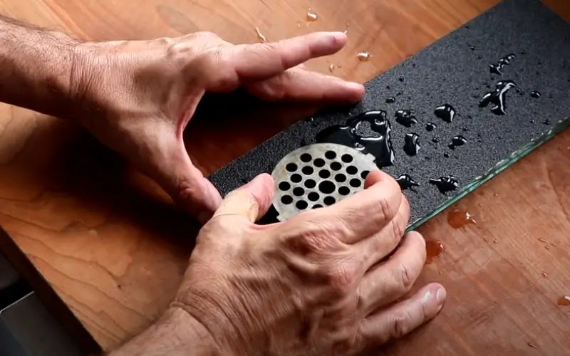 Sharpen the blades of my meat mincer