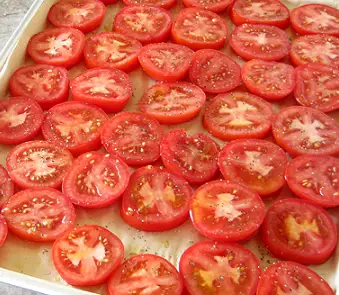 How to Freeze Tomatoes How To Slice Tomatoes For Freezing
