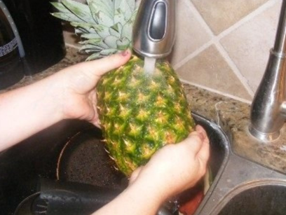 How do you wash a pineapple before cutting