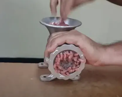 Do Not Overload The Mincer With Excessive Amounts Of Meat. Machine capacity
