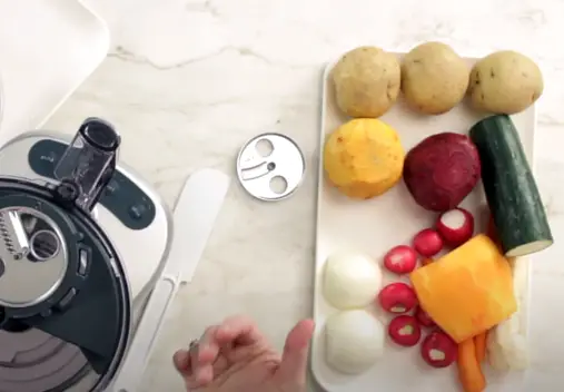 Prepare Your Produce Ensure your vegetables or fruits are of an appropriate size for the spiralizer. Prepare Your Produce