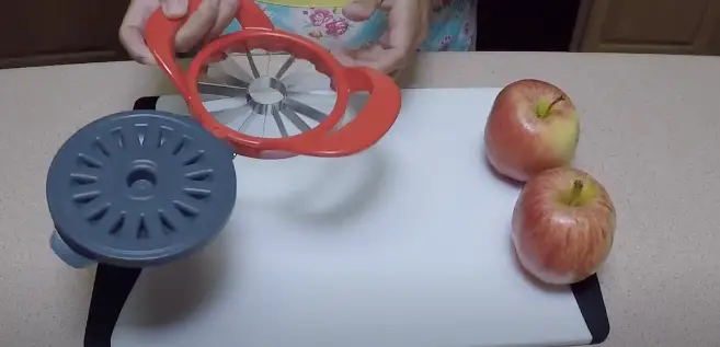 Prepare the Apple Prepare the Apple