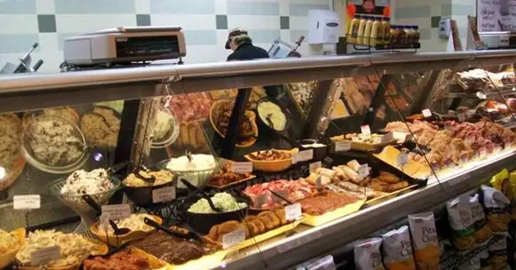 What Are Examples Of Deli Products Complete guide to lunch & deli meats