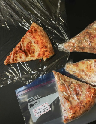 Can you freeze cooked pizza