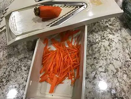 How to Use a Mandoline Slicer to Julienne? Can you julienne with a mandolin
