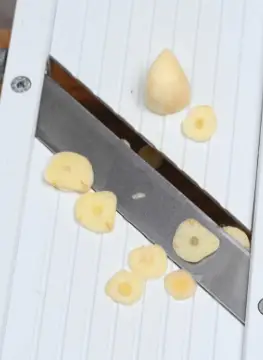 Can you slice garlic with a mandolin