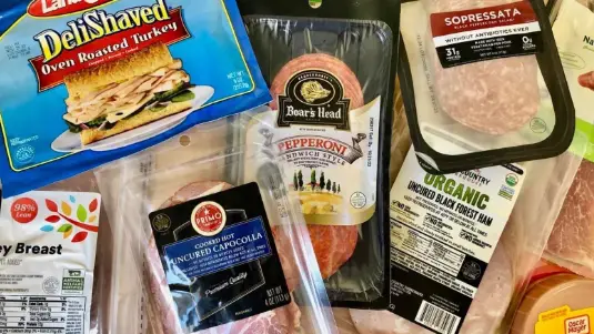 Deli meat vs. Prepackaged taste, freshness, and health aspects