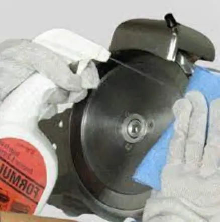 Disinfect The Blade After Leaning Disinfect the blade