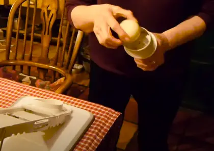Food Holder Food holder for hand protection