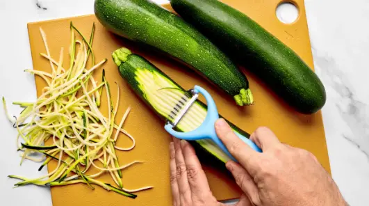 How to safely use a julienne peeler