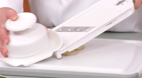 Rapid-Prep Mandoline Pampered chef mandoline slicer versatility redefined