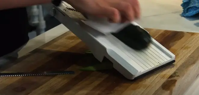 Slicing Zucchini with the Pampered Chef Mandoline