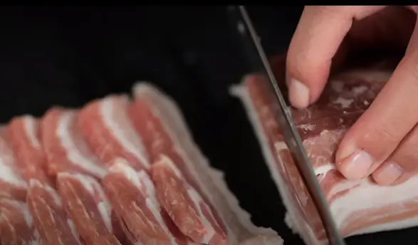 Why is thin sliced deli meat preferred over thicker sliced meat The Advantages Of Thin-Sliced Deli Meat
