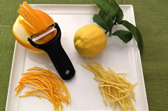 How to Use a Julienne Vegetable Peeler What Is A Julienne Peeler