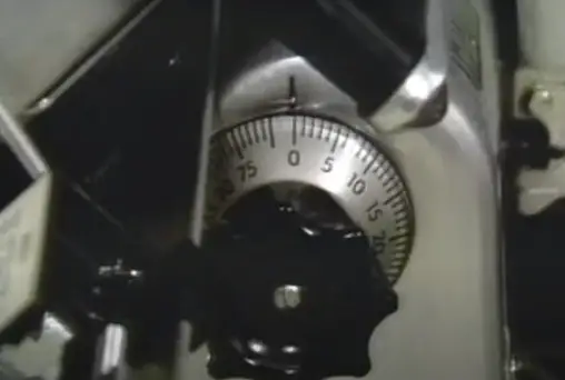 Adjust the Machine with screw Adjust the Machine