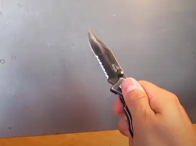 open the Hinderer Slicer Blade knife with one hand Can I open the Hinderer Slicer Blade knife with one hand