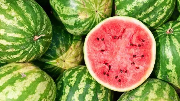 How to pick a rip watermelon
