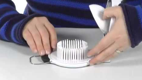 Key Features of the OXO Egg Slicer