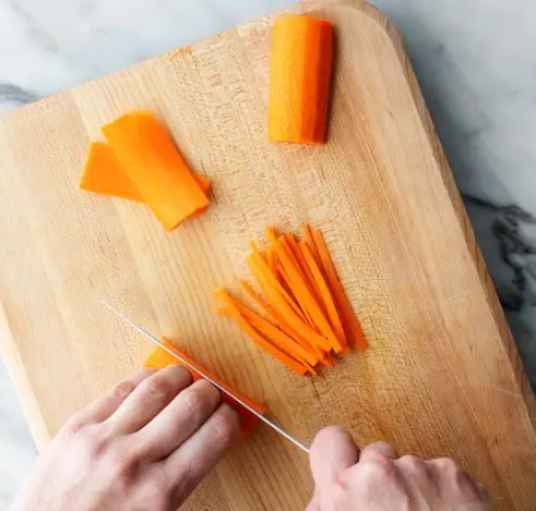 Cutting Carrots in Large Matchsticks Large Matchsticks