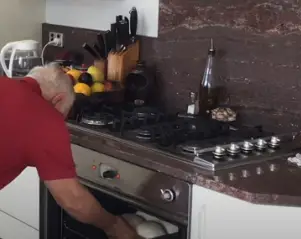 Bake the bread for 40 minutes Preheat the oven to 250C (475F)